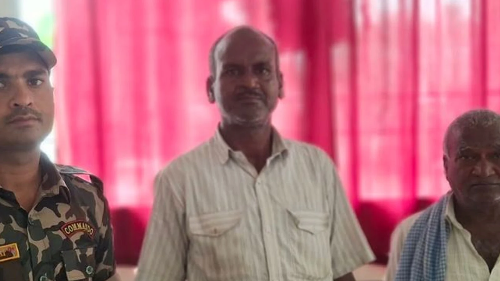 द न्यूज़ 100 डेस्क: बाराचट्टी में 65 लीटर महुआ शराब के साथ दो गिरफ्तार से जुड़ा समाचार चित्र