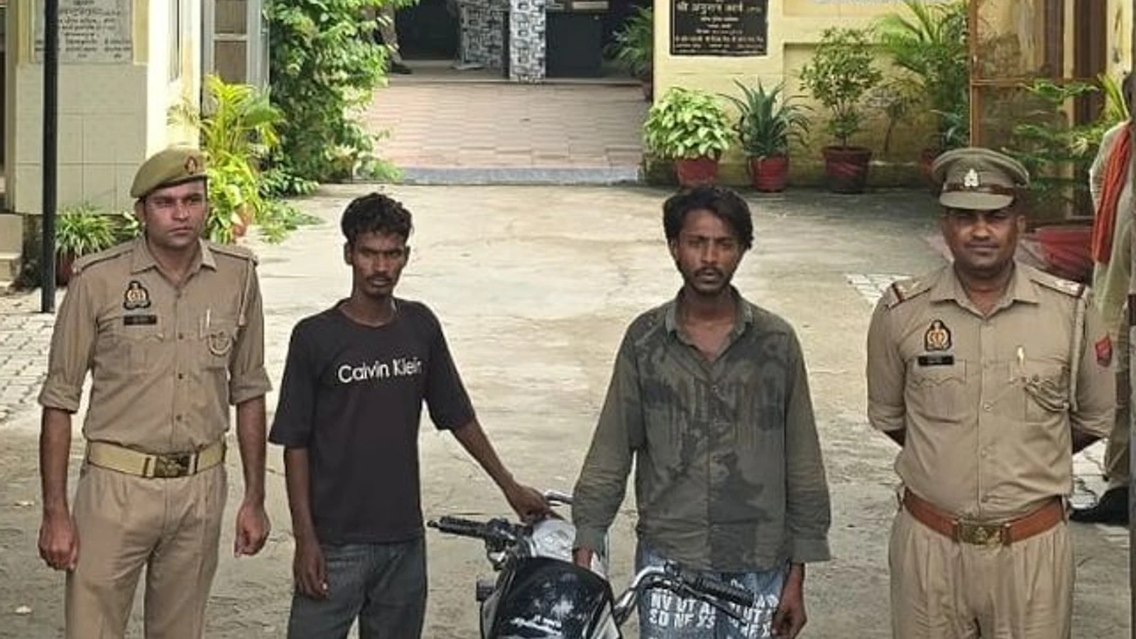 द न्यूज़ 100 डेस्क: IN से जुड़ा समाचार चित्र