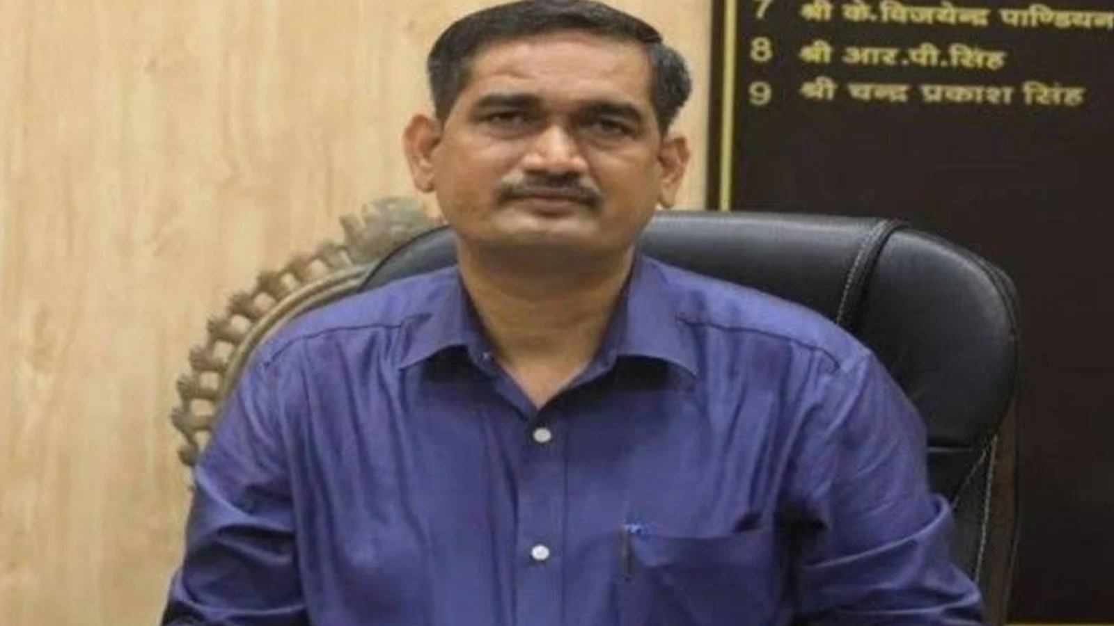 मथुरा DM की बनाई फेक फेसबुक आई डी: पौने दो साल के कार्यकाल में 5वीं बार निशाना, मुकदमा दर्ज होने