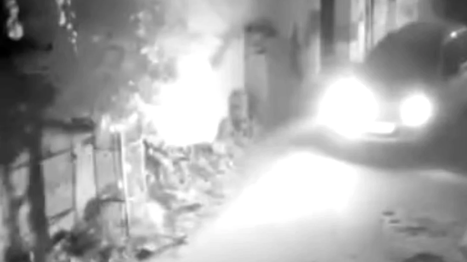 द न्यूज़ 100 डेस्क: बठिंडा में कार चोरी, CCTV में कैद हुई वारदात से जुड़ा समाचार चित्र