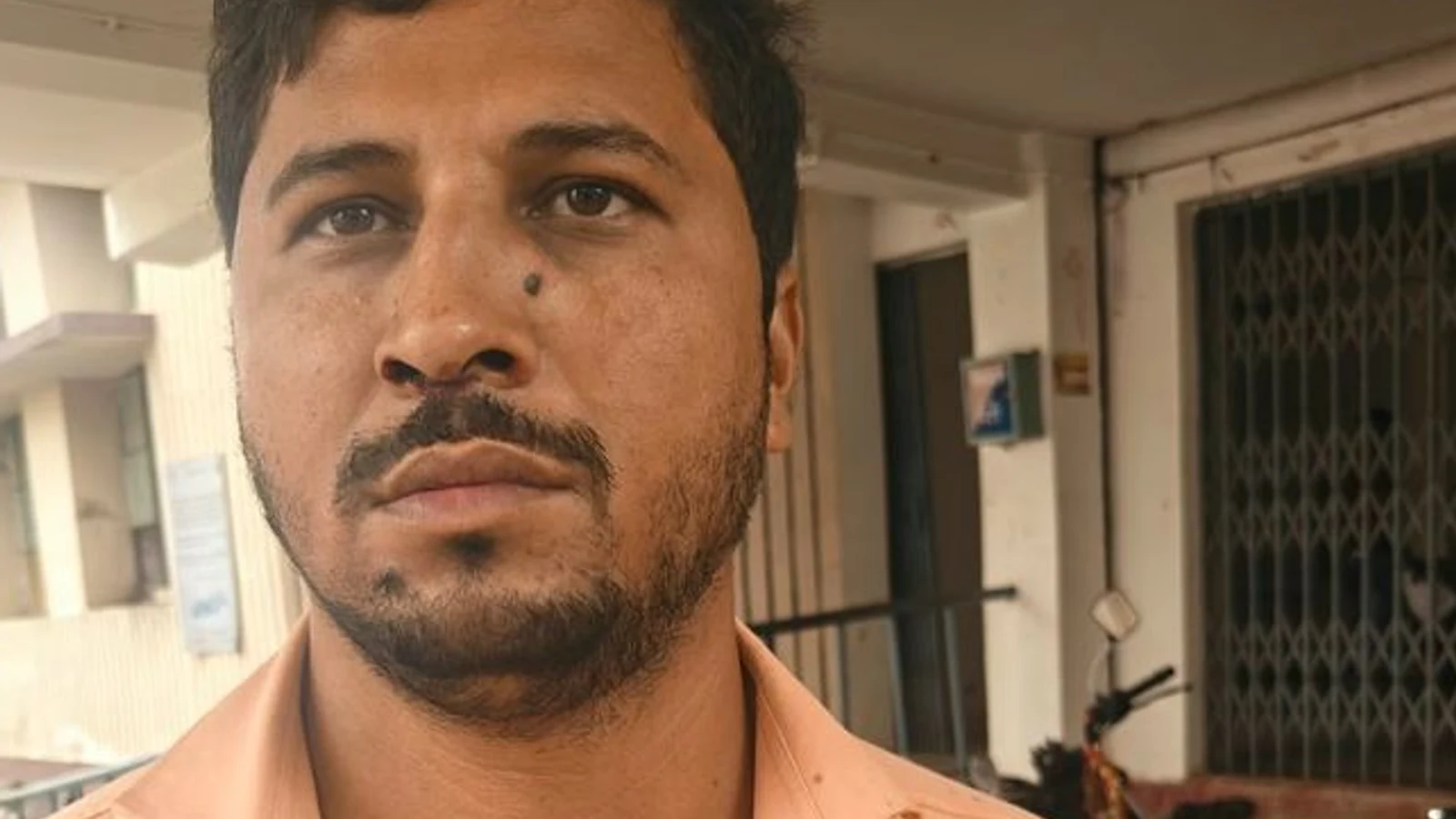 द न्यूज़ 100 डेस्क: ताजपुर में बाइक सवार को पिकअप ने मारी टक्कर से जुड़ा समाचार चित्र