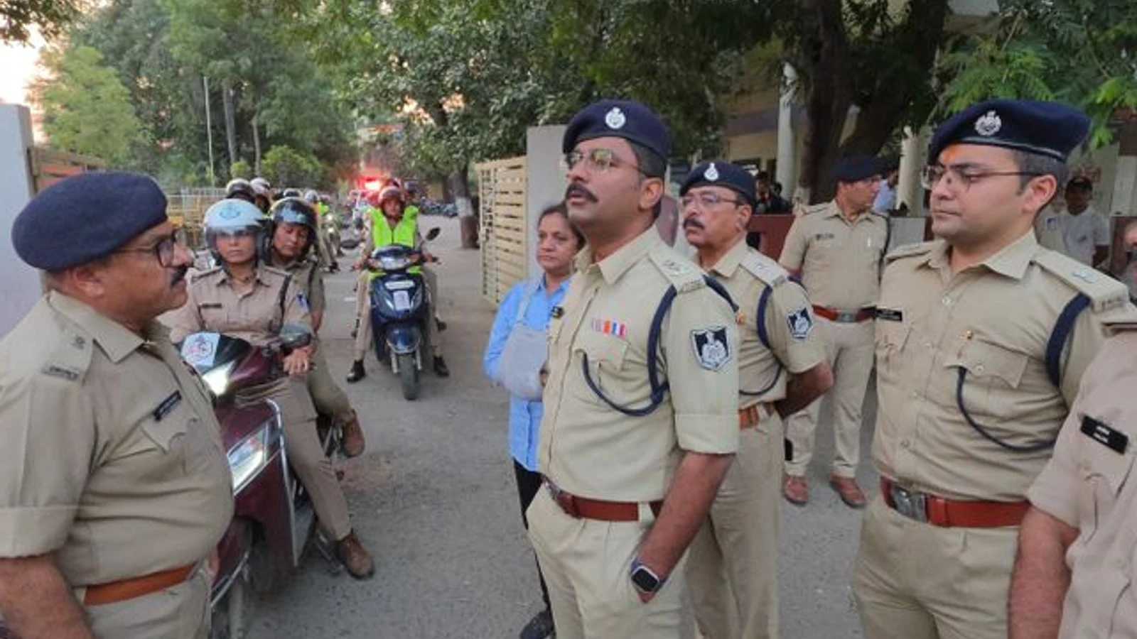 द न्यूज़ 100 डेस्क: नवरात्रि में महिला अपराधों के आरोपियों पर नजर से जुड़ा समाचार चित्र