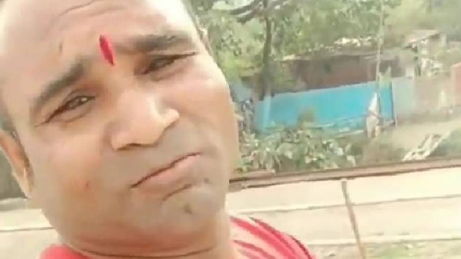 द न्यूज़ 100 डेस्क: पत्नी ने कुल्हाड़ी से काटकर की पति की हत्या से जुड़ा समाचार चित्र