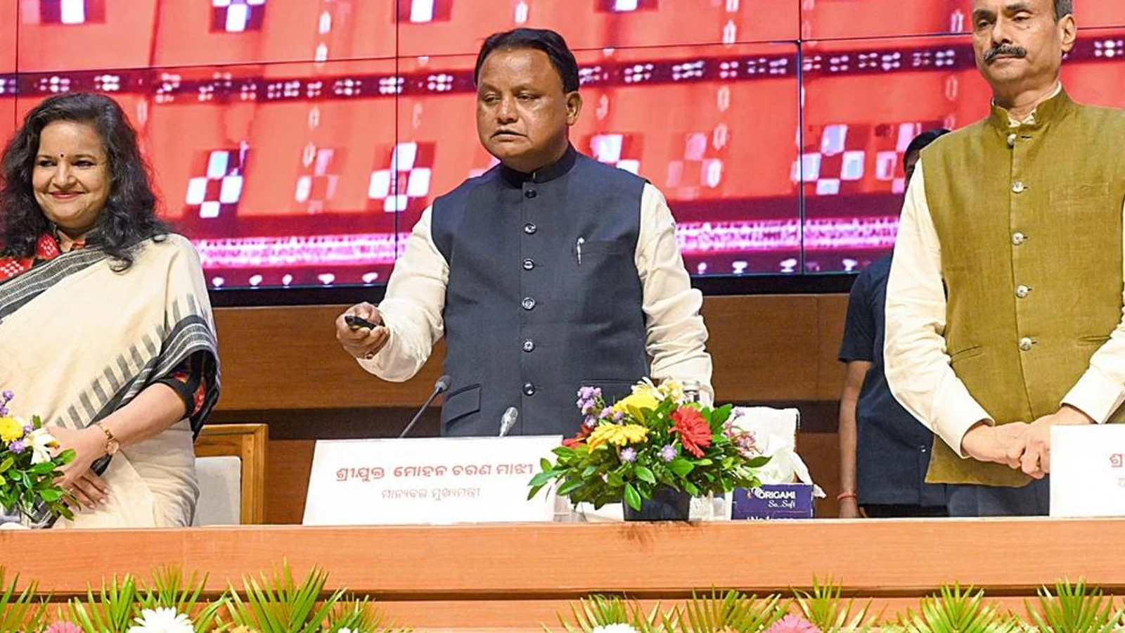 द न्यूज़ 100 डेस्क: अंतरराष्ट्रीय घटनाक्रम से जुड़ा समाचार चित्र