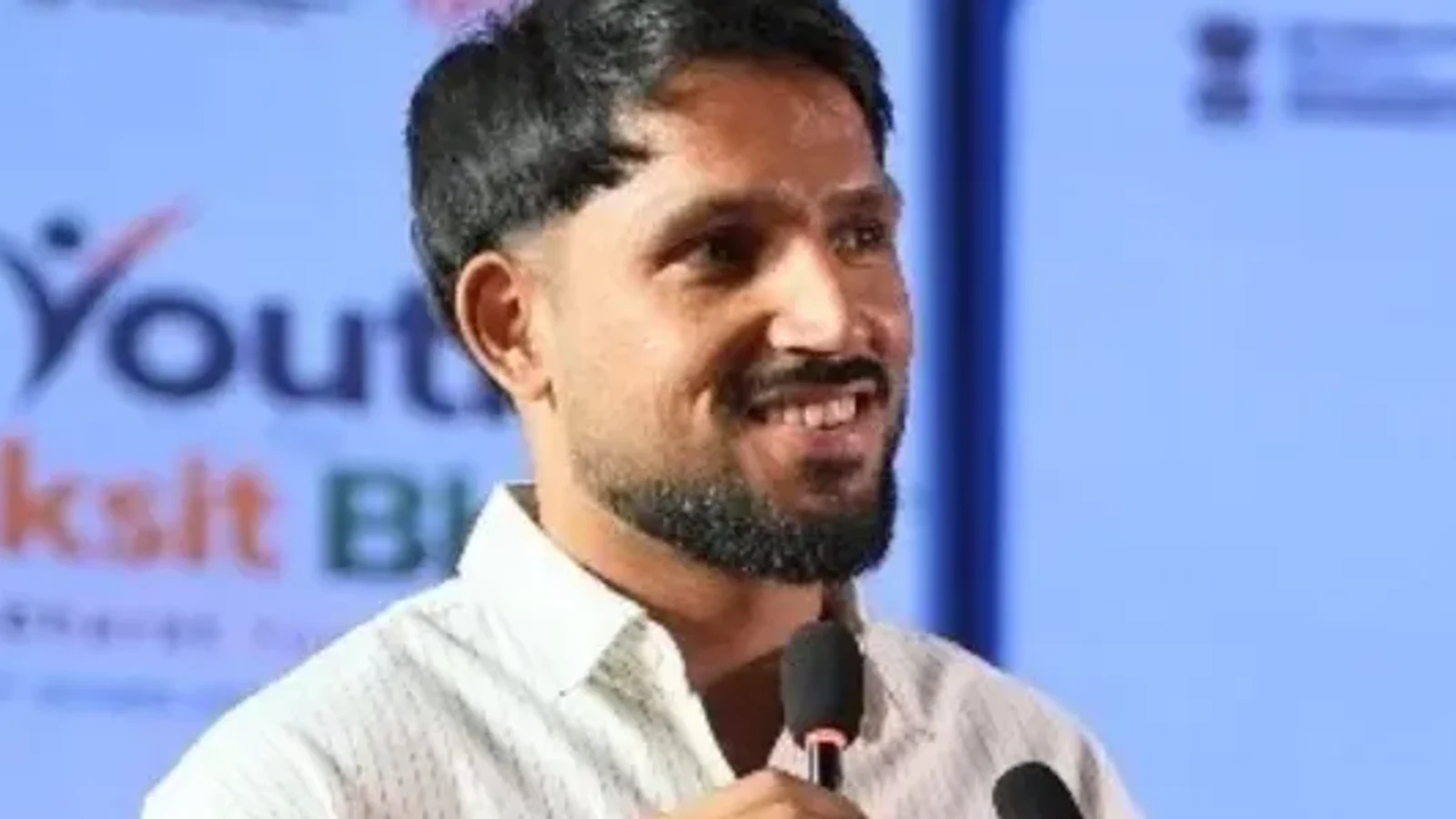 क्रिकेट: भारतीय सेना में जाना चाहते थे ध्रुव जुरेल, बनारस में किया खुलासा, बोले- पिता कारगिल के वेटरन