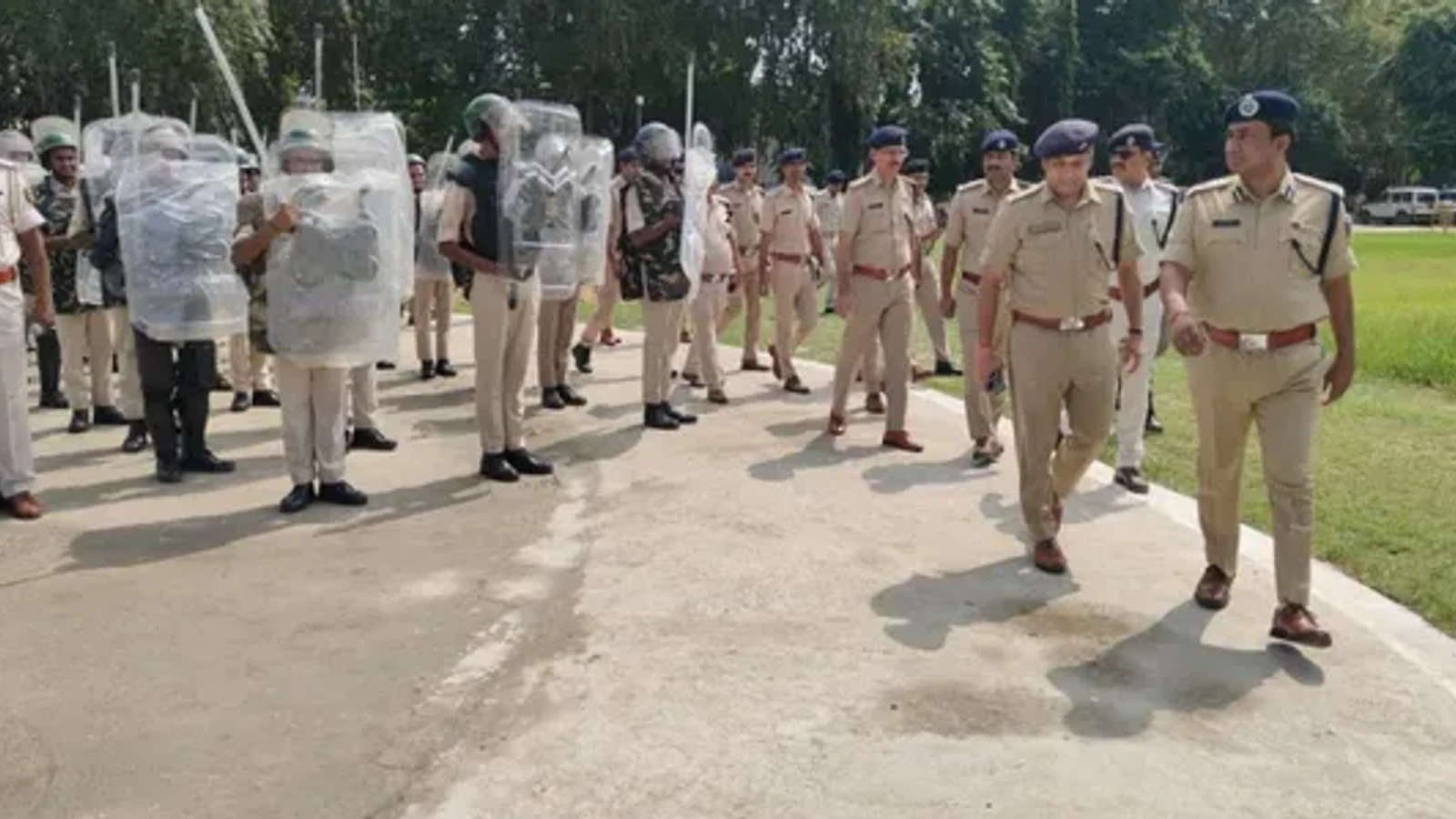 दुर्गा पूजा को लेकर अलर्ट मोड पर वैशाली पुलिस, सोशल मीडिया पर रहेगी पैनी नजर