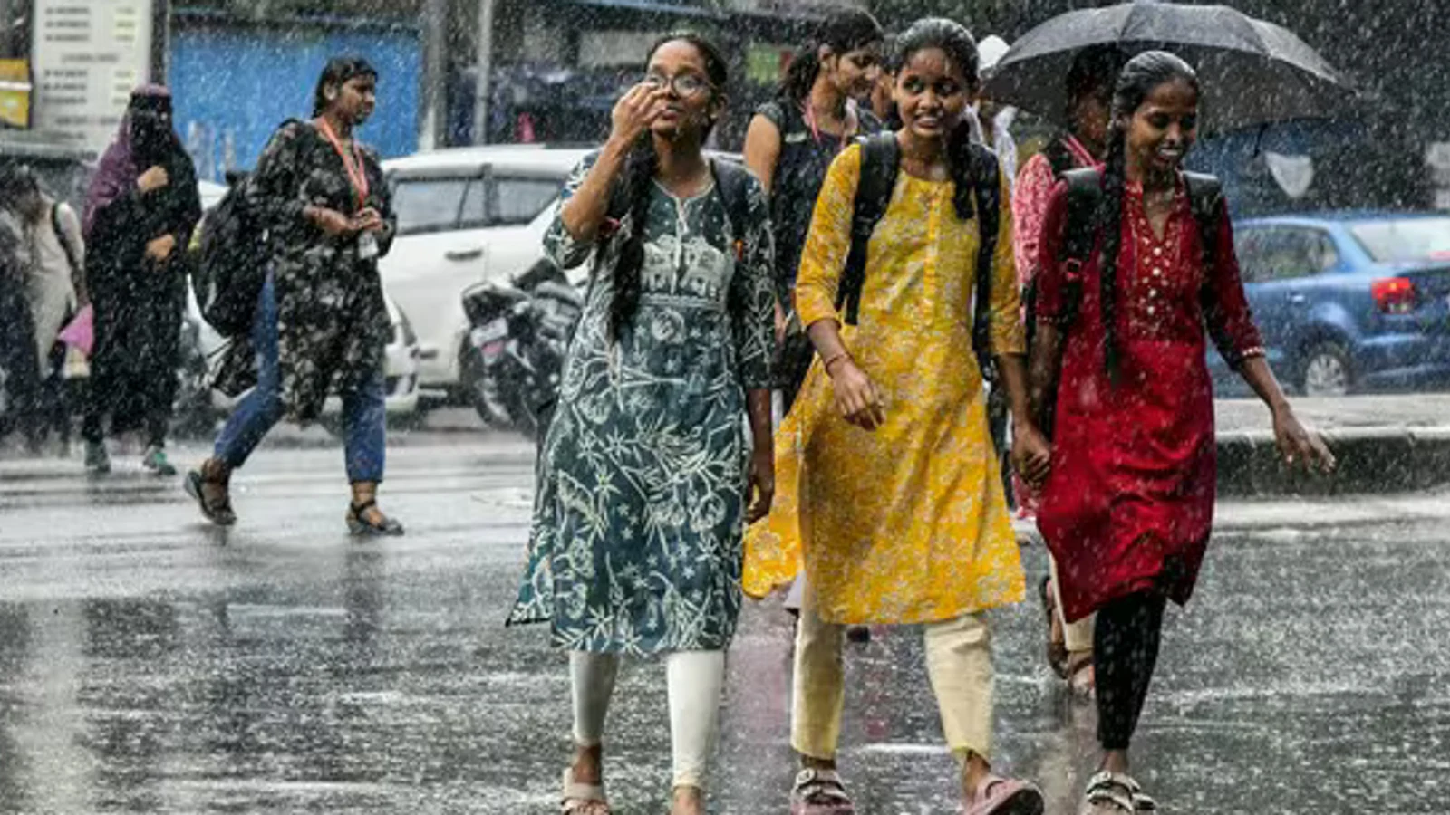 Bihar Weather Today: 18 जिलों में आंधी-पानी-ठनका का अलर्ट, आज कैसा रहेगा बिहार का मौसम?