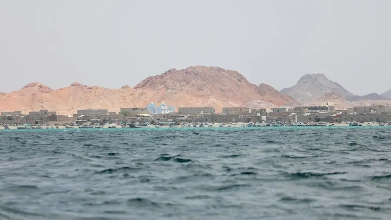14 Indians on board a yacht involved in incident off यमन coast safe: Embassy का बयान