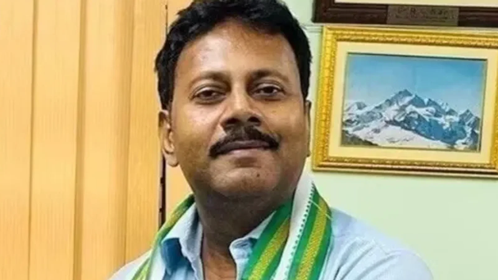 द न्यूज़ 100 डेस्क: आरजी कर वित्तीय भ्रष्टाचार मामले में संदीप घोष को सुप्रीम कोर्ट से मिली जमानत, रिहाई का रास्ता साफ से जुड़ा समाचार चित्र