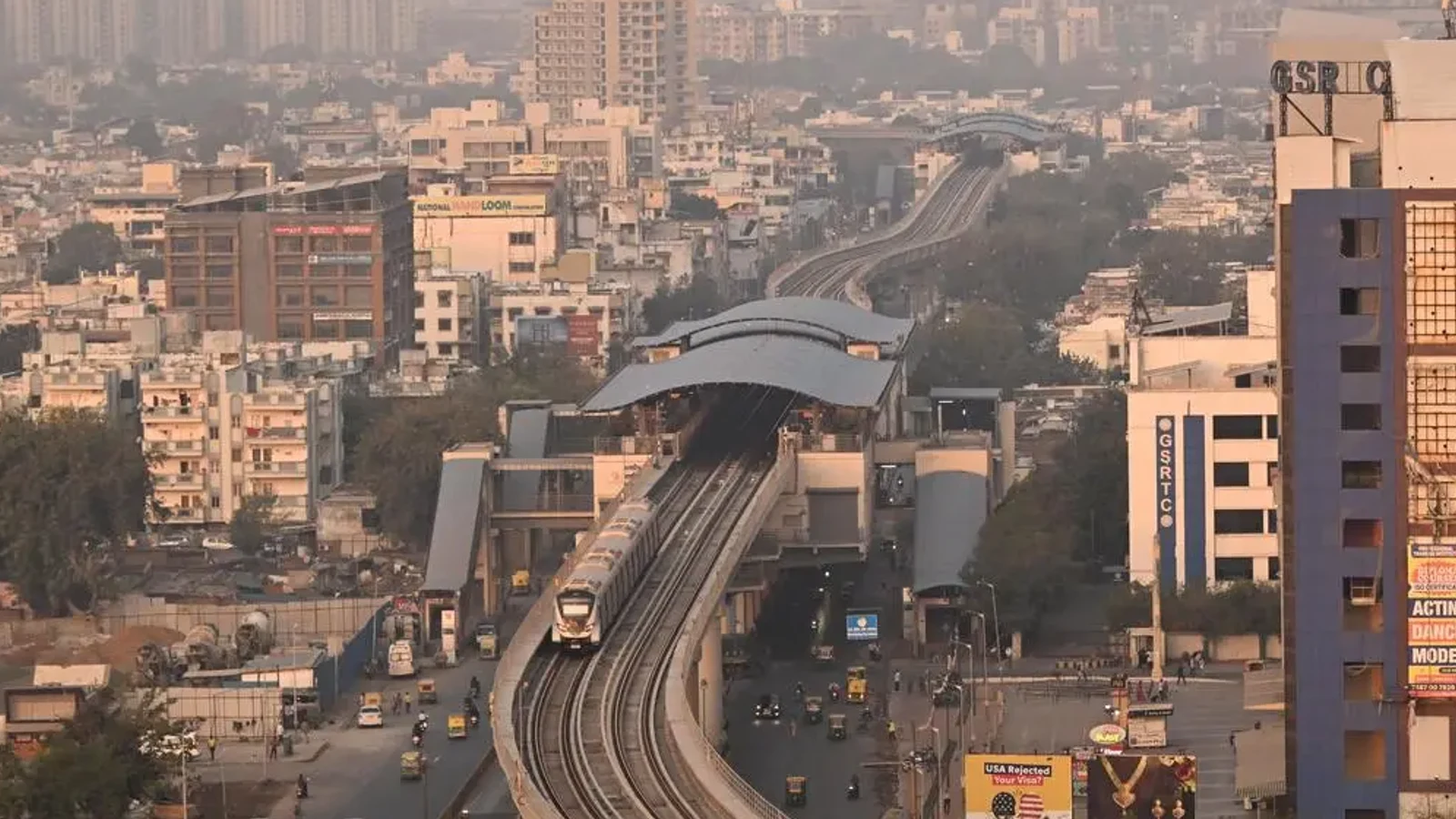 अंतरराष्ट्रीय घटनाक्रम: Ahmedabad Metro train fault disrupts GIFT City ser को लेकर बड़ा अपडेट व आधिकारिक रिपोर्ट