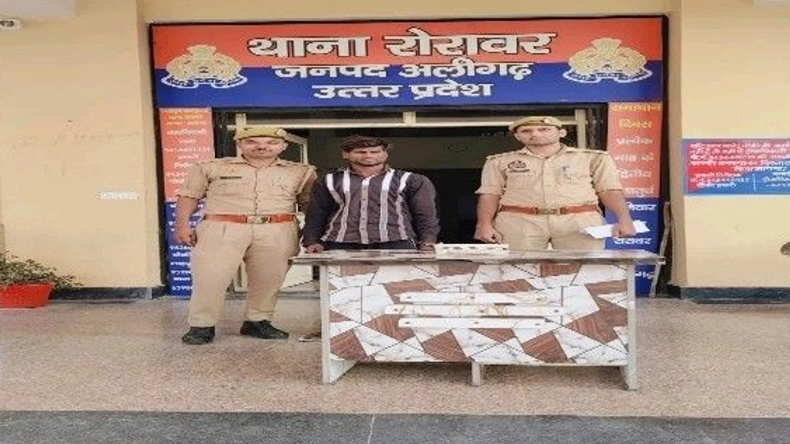 अलीगढ़ में अल्टरनेटर चोरी का आरोपी गिरफ्तार: चाकू और 1240 रुपये बरामद, आरोपी जेल भेजा