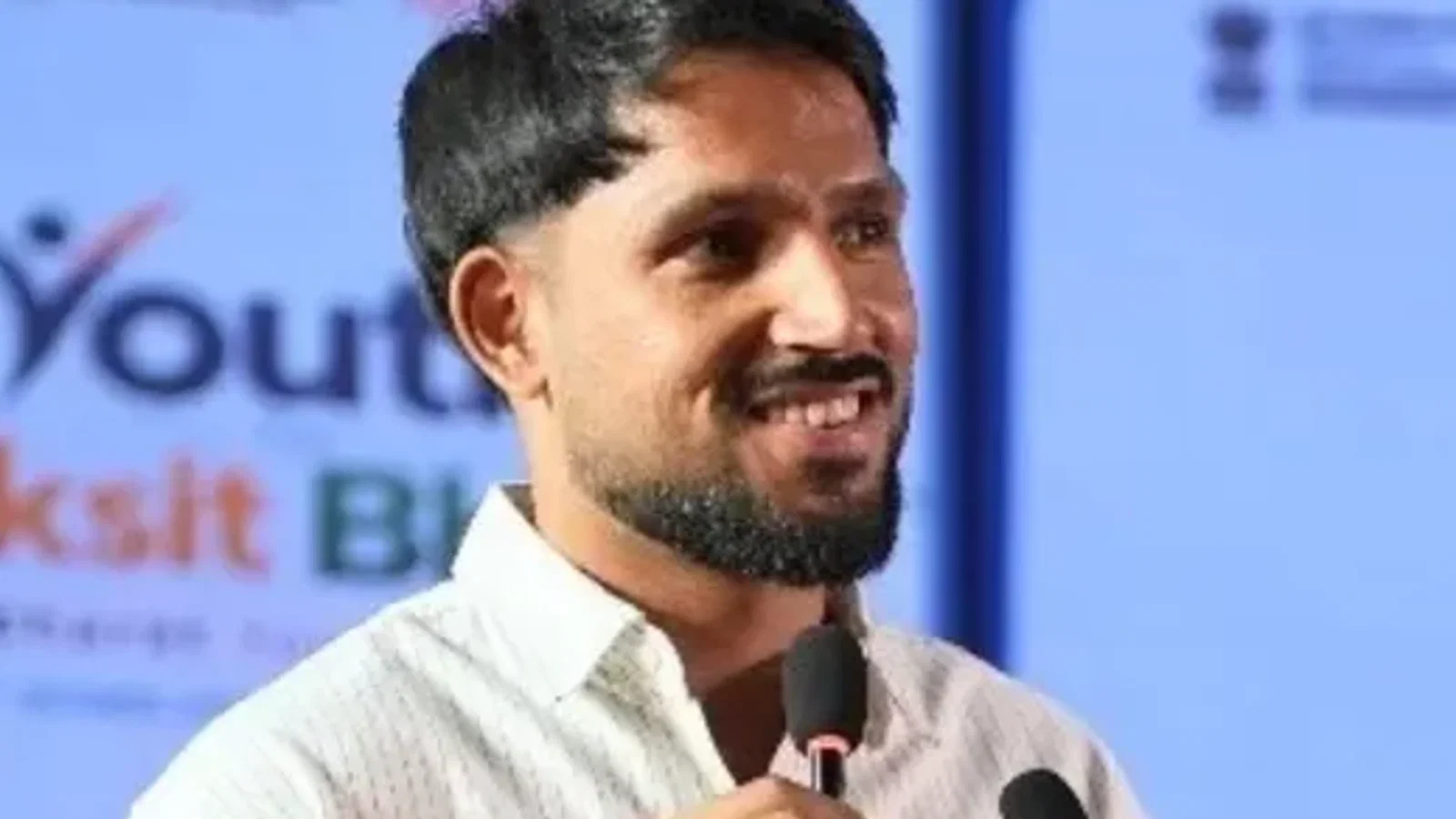 क्रिकेट: भारतीय सेना में जाना चाहते थे ध्रुव जुरेल, बनारस में किया खुलासा, बोले- पिता कारगिल के वेटरन
