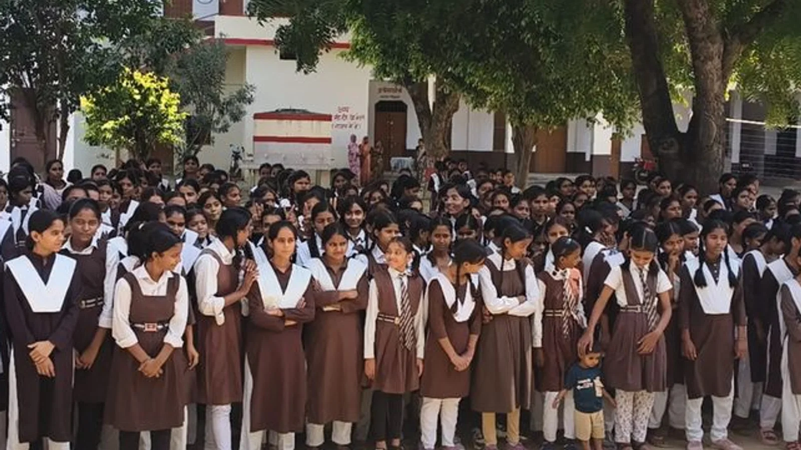 द न्यूज़ 100 डेस्क: छात्राओं को साइबर अपराधों से बचाव के तरीके बताए से जुड़ा समाचार चित्र