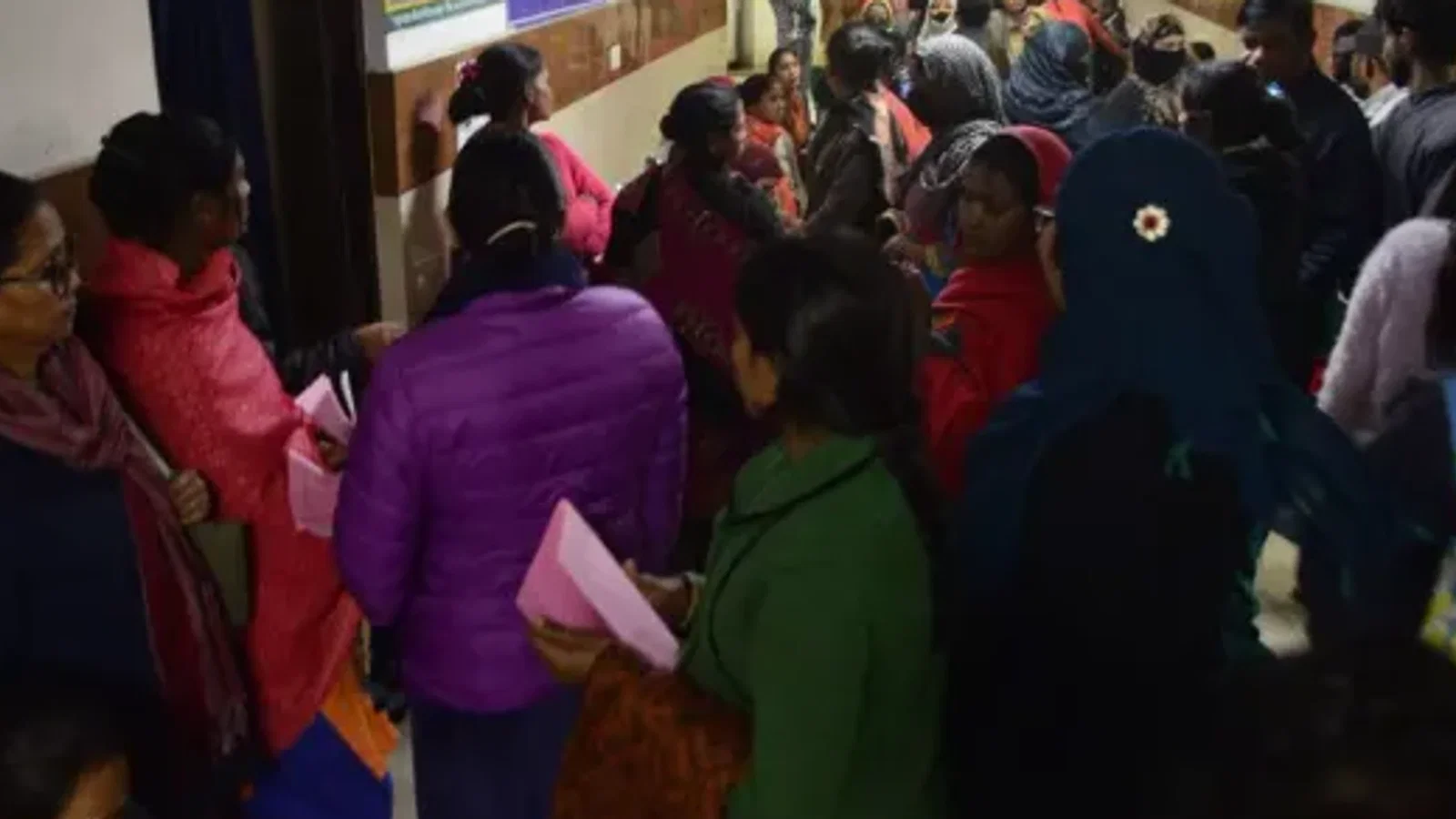 द न्यूज़ 100 डेस्क: दून अस्पताल में वायरल मरीजों की भीड़, मौसम बदलते ही बढ़ी ओपीडी, एक दिन में डेंगू से जुड़ा समाचार चित्र