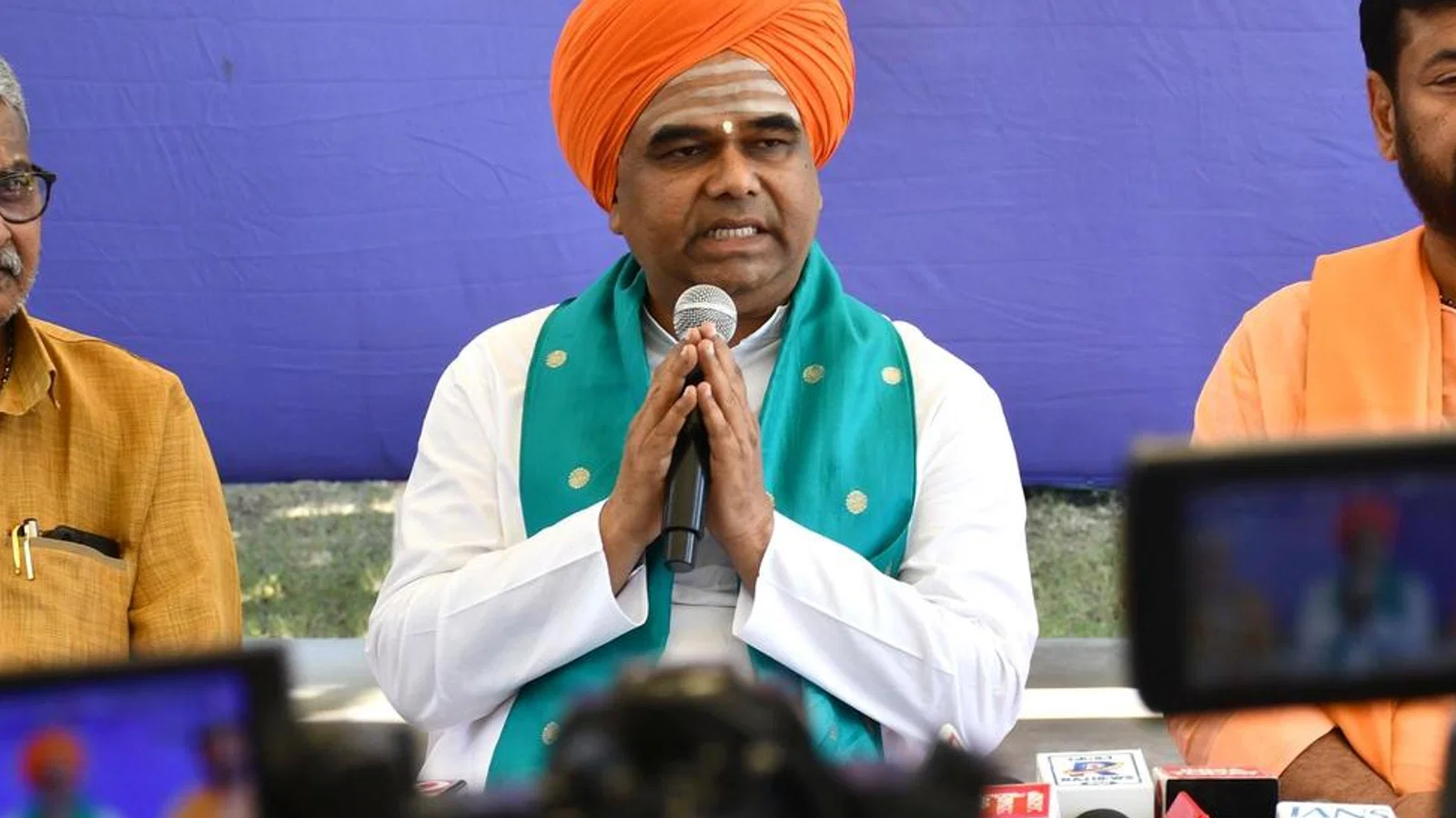 अंतरराष्ट्रीय घटनाक्रम: Farmers withdraw highway blockades in Haveri, Dhar को लेकर बड़ा अपडेट व आधिकारिक रिपोर्ट