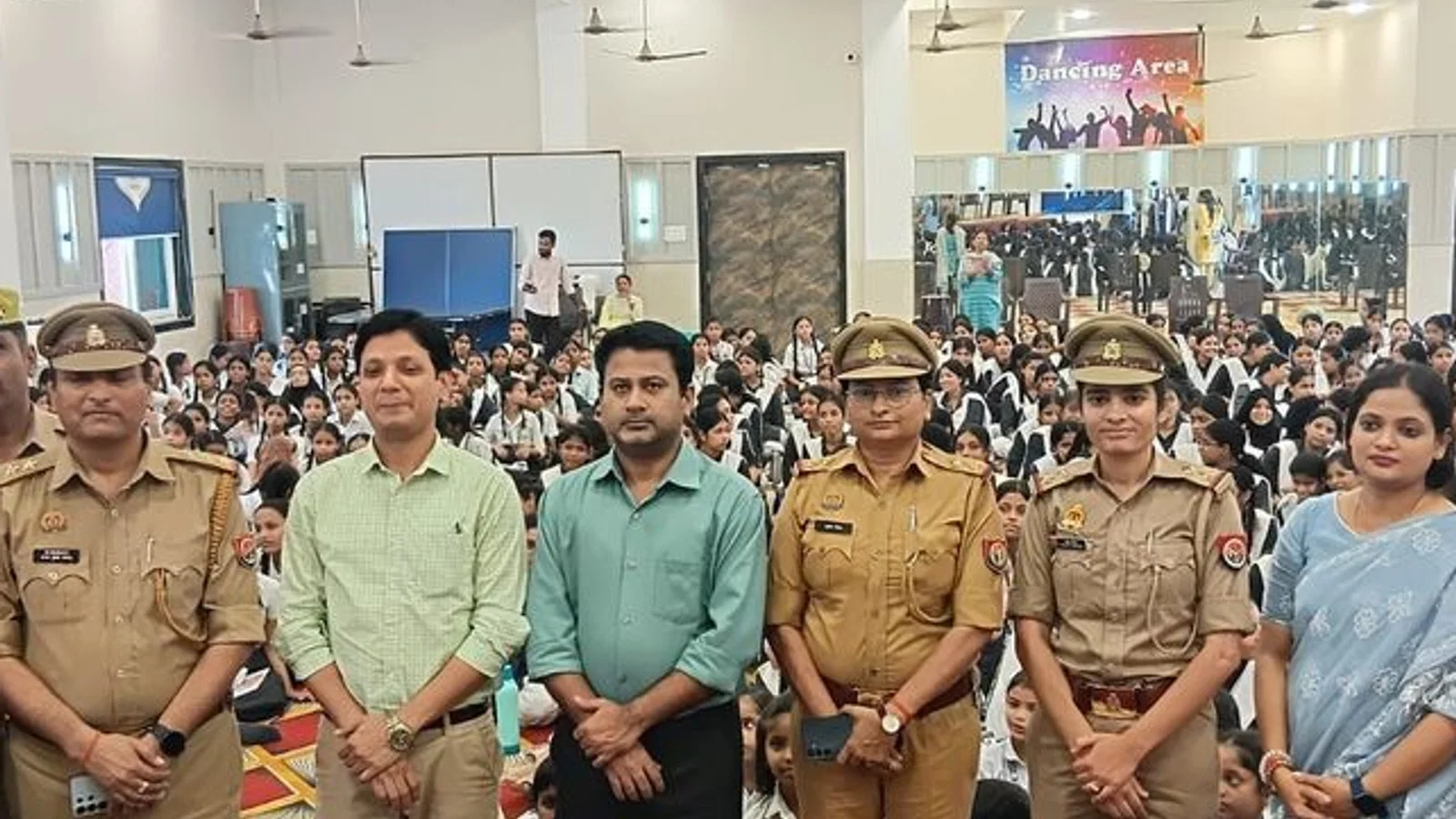 कानपुर में मिशन शक्ति कार्यक्रम आयोजित: महिला सशक्तीकरण और बच्चों को अपराधों के प्रति जागरूक करना उद्देश्य
