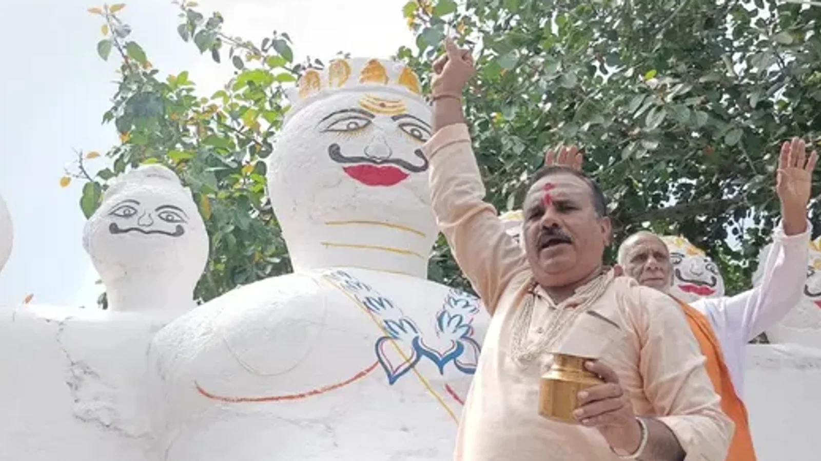 मध्य प्रदेश के इस थाने में होती है 9 सिर वाले रावण की पूजा, पुलिस करती है दिन-रात रखवाली