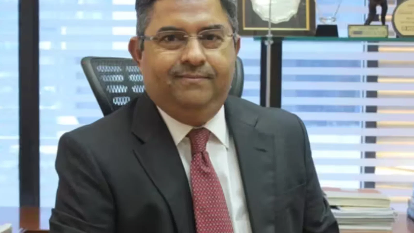 HDFC deputy MD Kaizad Bharucha announces exit ahead of Anup Bagchi's takeover as CEO