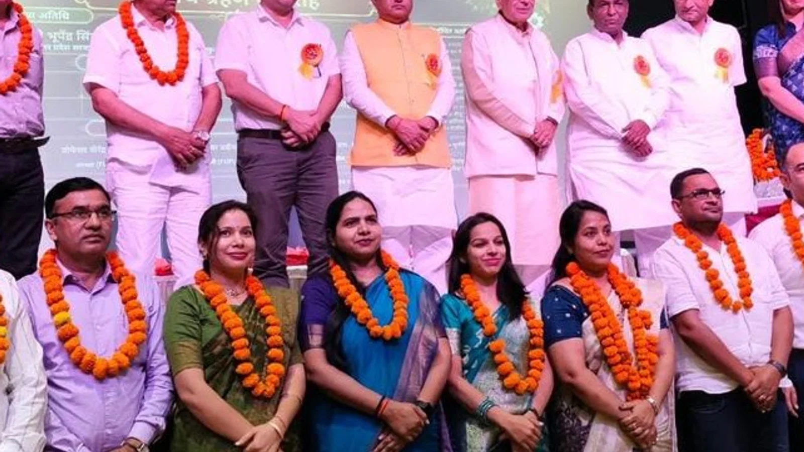 मुरादाबाद में शिक्षक संघ पदाधिकारियों ने ली शपथ: शिक्षकों के हितों की रक्षा और शिक्षा गुणवत्ता सुधार का संक