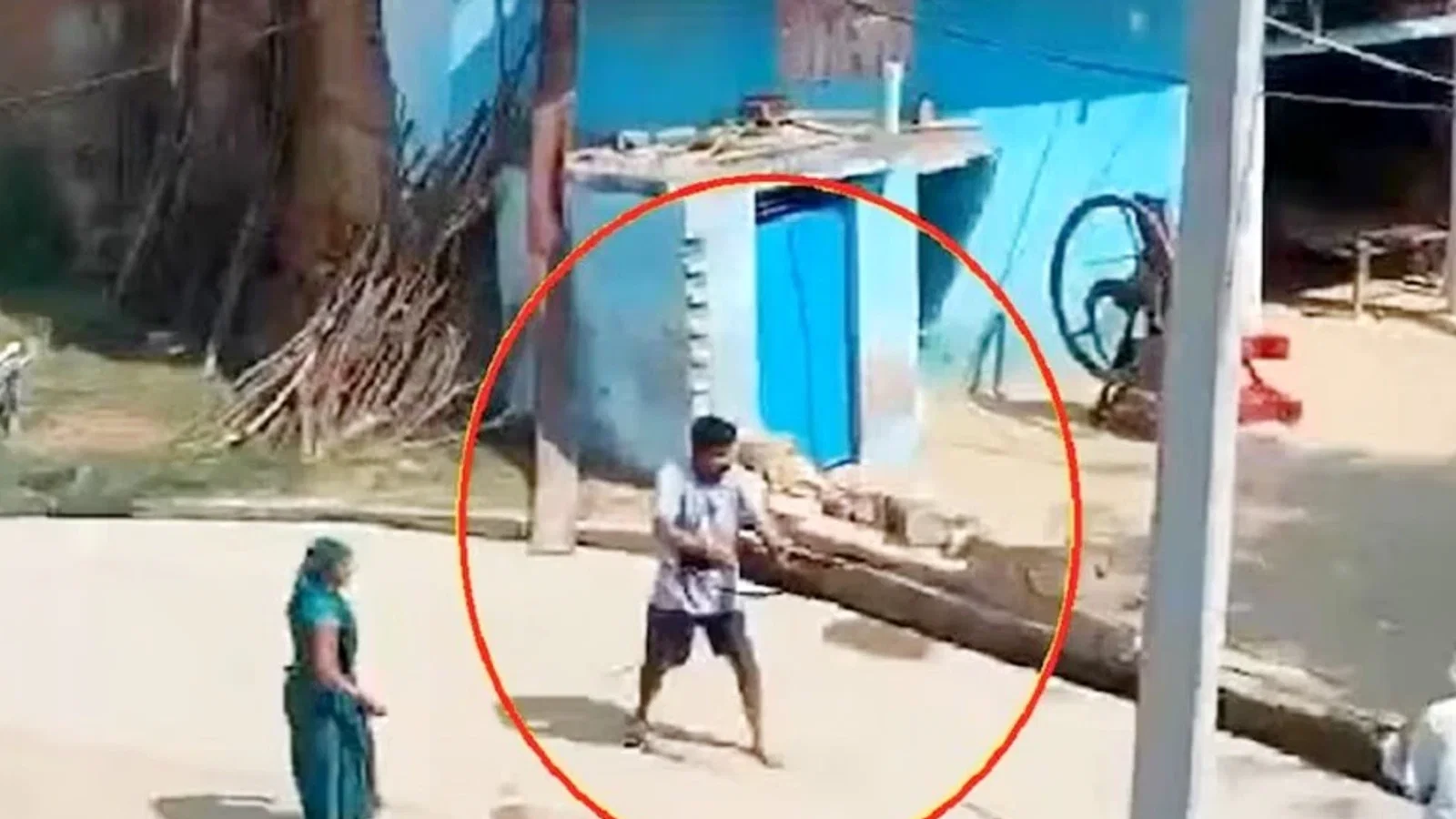 द न्यूज़ 100 डेस्क: मुरैना में एक ही परिवार के 6 लोगों को भूना गया था गोलियों से पहचान छिपाकर गुरुग्राम में जिंदगी काट रहा था शातिर, गुजरात क्राइम ब्रांच ने दबोचा से जुड़ा समाचार चित्र