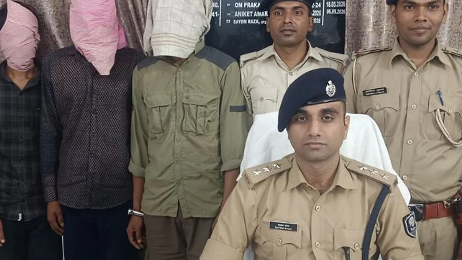 नवगछिया में हथियार के साथ 3 बदमाश धराए: पुलिस ने कट्टा-कारतूस बरामद किया, वारदात की योजना नाकाम