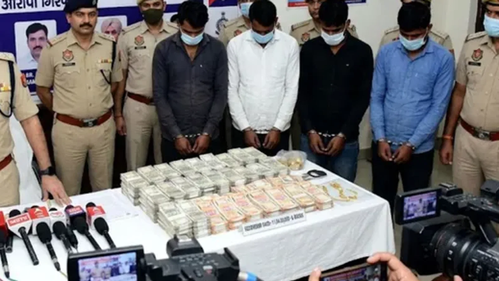 फरीदाबाद में 1.04 करोड़ की डकैती की गुत्थी सुलझी, क्राइम ब्रांच ने 4 आरोपियों को दबोचा; पूछताछ जारी