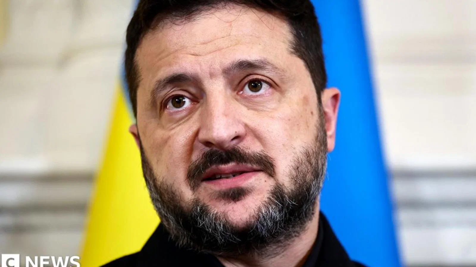 TheNews100 Desk: scene related to Russia accuses Ukraine of attacking oil refinery after Zelensky says strikes to resume