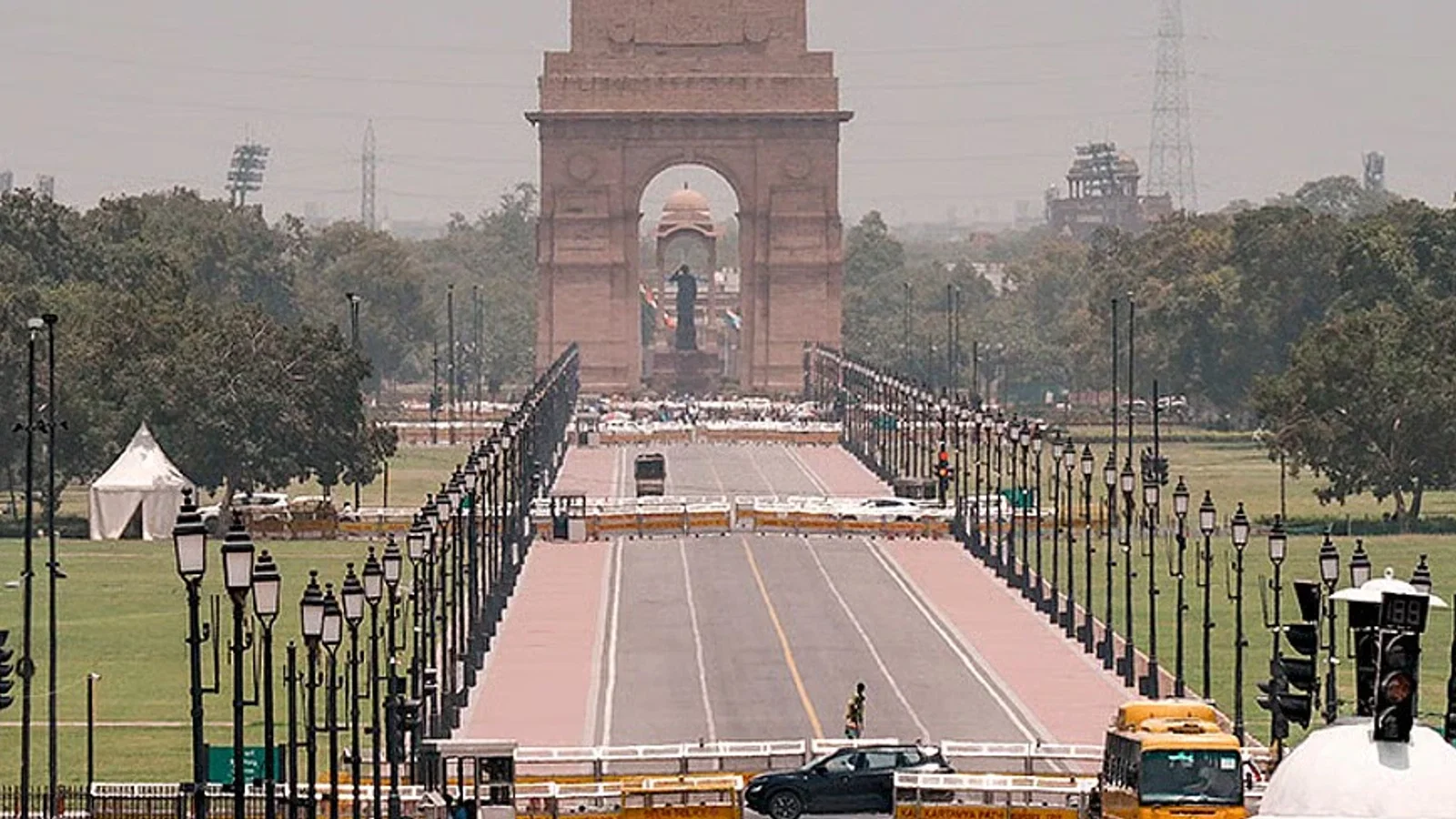 सर्द हवाएं, गुनगुनी धूप उत्तर भारत में ठंड ने दी दस्तक! इन राज्यों में आंधी-पानी का IMD अलर्ट