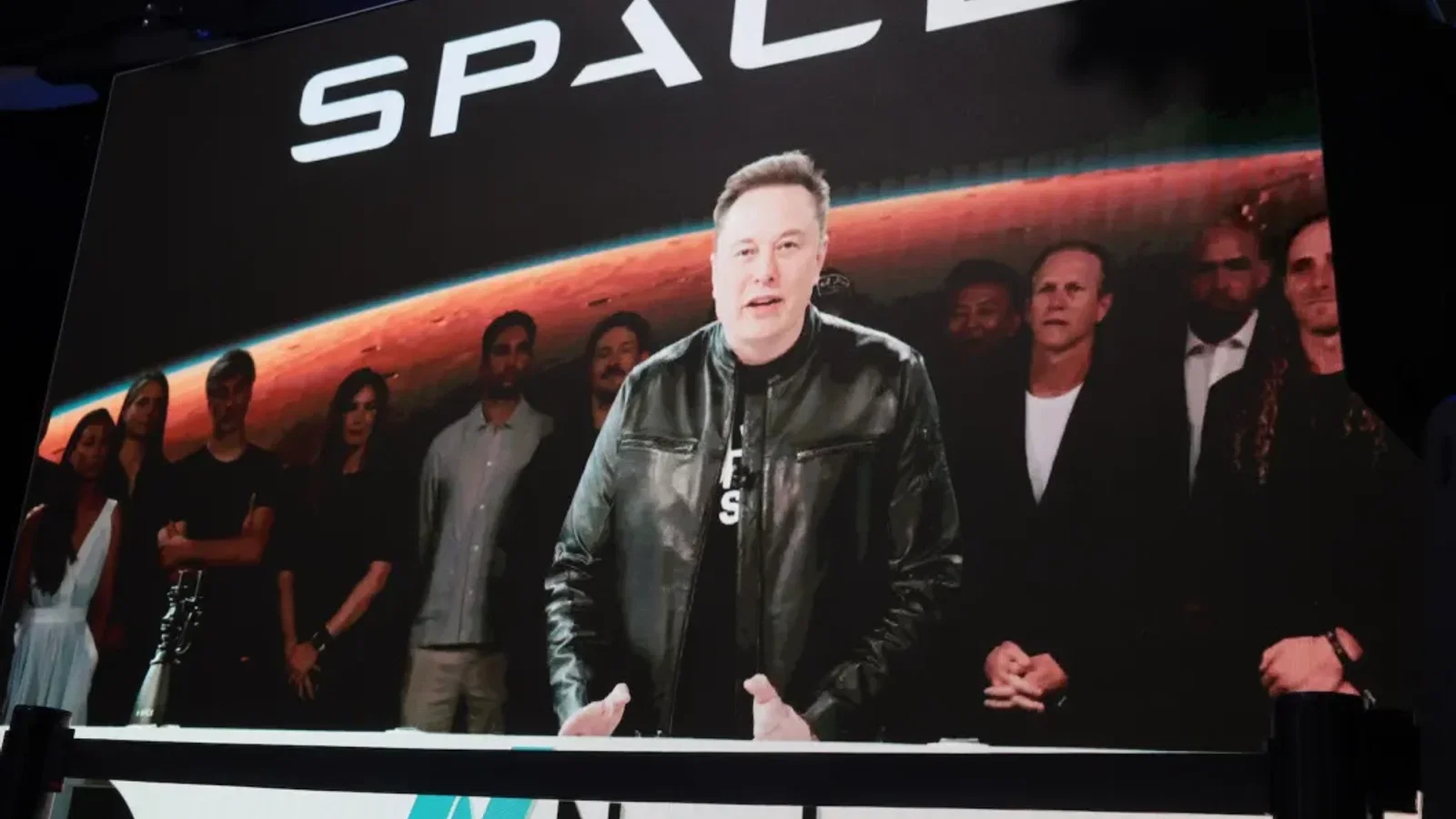 TheNews100 Desk: scene related to SpaceX’s AI business is beating expectations
