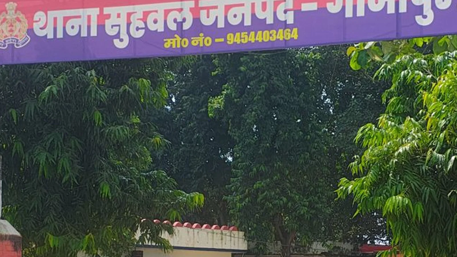 सुहवल थाना के तहत अवैध शराब के साथ युवक गिरफ्तार: सती अनुसुइया तिराहे के पास 25 टेट्रा पैक देशी शराब बरामद, बेचने की तैयारी थी