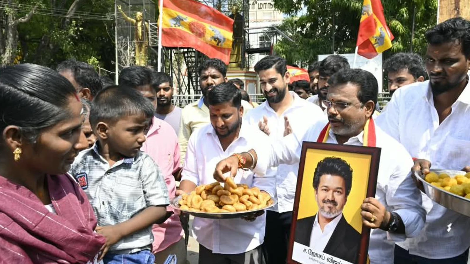 Tamil Nadu bypoll results: TVK leads in Madurantakam, Dharapuram seats पर बड़ी खबर व मुख्य बिंदु