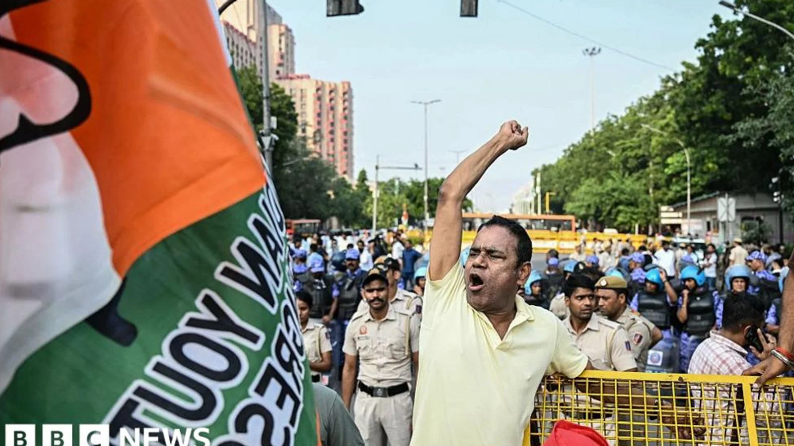 TheNews100 Desk: scene related to Thousands march to Indian Supreme Court to demand election chief resign