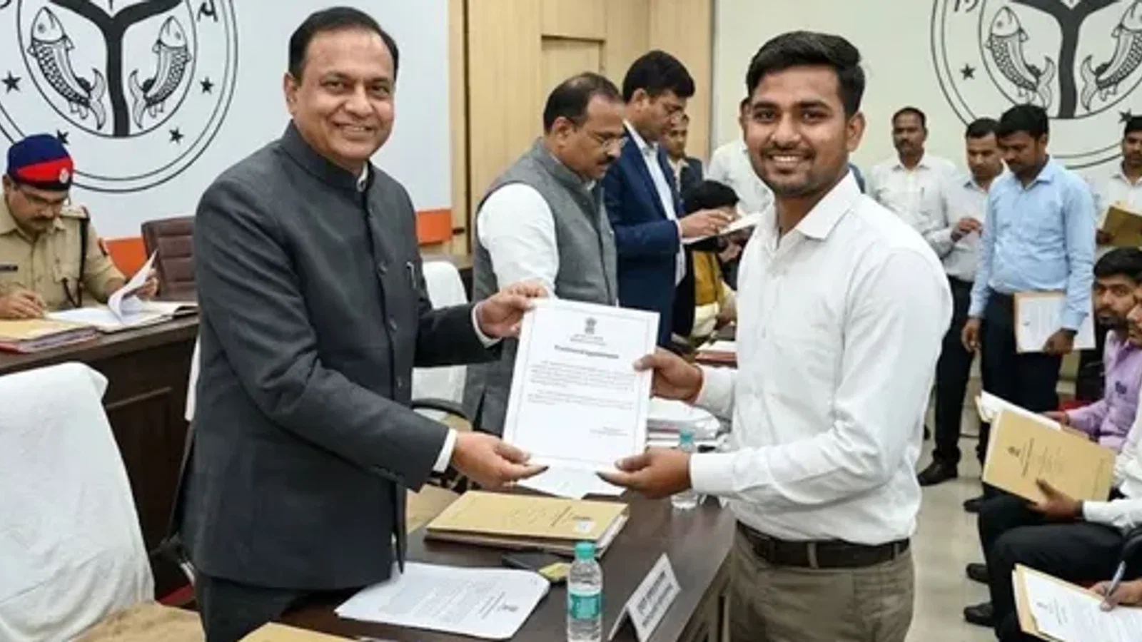 यूपी में सरकारी भर्तियों के लिए नई नीति लागू: चरित्र सत्यापन से पहले प्रोविजनल नियुक्ति, गंभीर अपराध वाले को लेकर आया बड़ा अपडेट